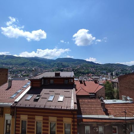 Deluxe Apartment Lejla - Free Garage Parking Сараєво Екстер'єр фото