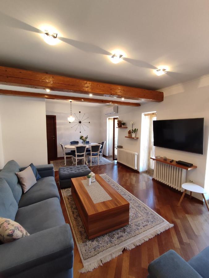 Deluxe Apartment Lejla - Free Garage Parking Сараєво Екстер'єр фото