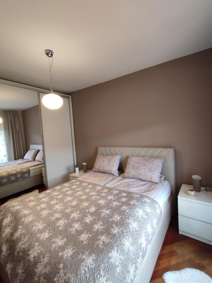 Deluxe Apartment Lejla - Free Garage Parking Сараєво Екстер'єр фото