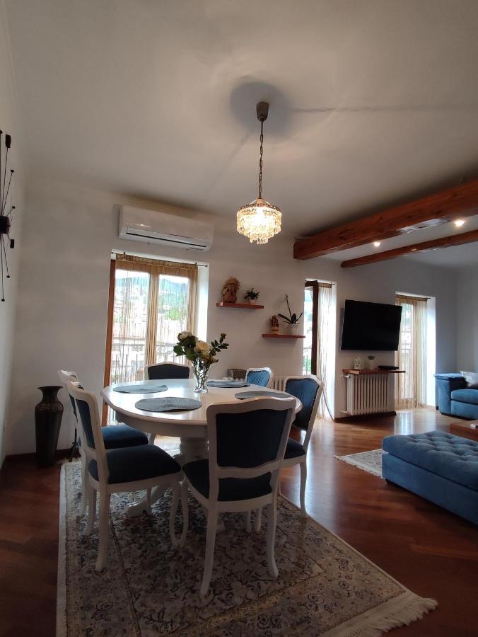 Deluxe Apartment Lejla - Free Garage Parking Сараєво Екстер'єр фото