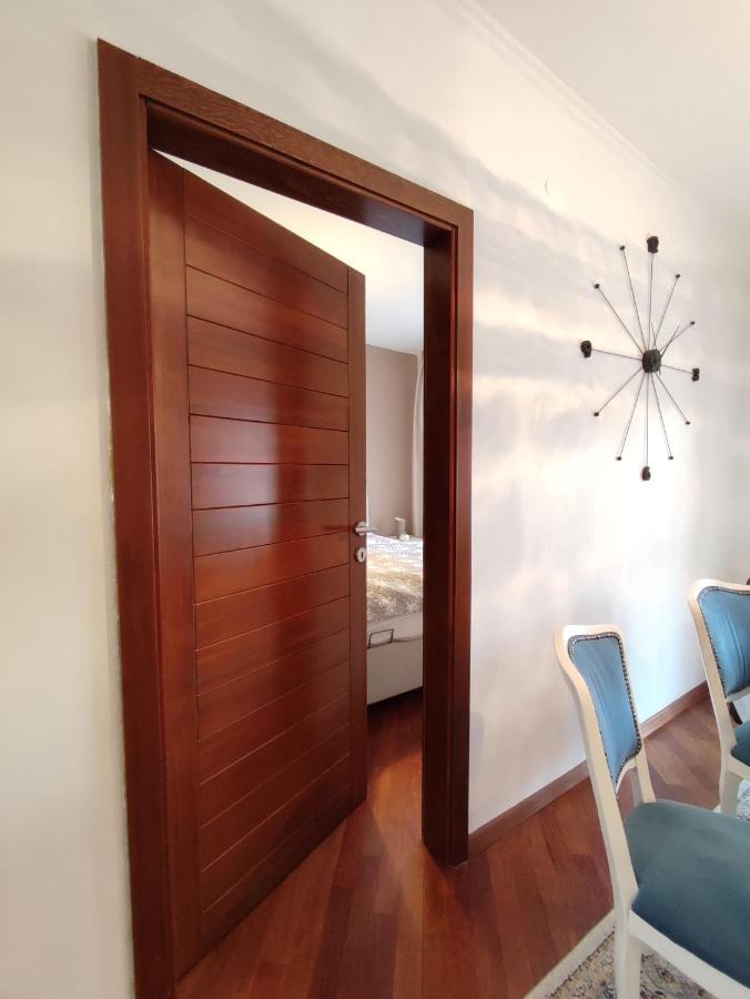 Deluxe Apartment Lejla - Free Garage Parking Сараєво Екстер'єр фото